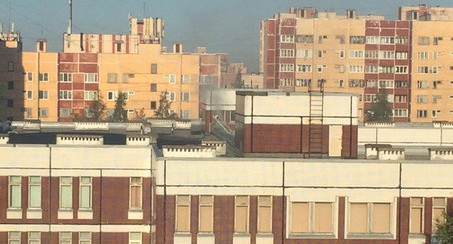 Почти тысячу человек эвакуировали из школы в Петергофе из-за пожара