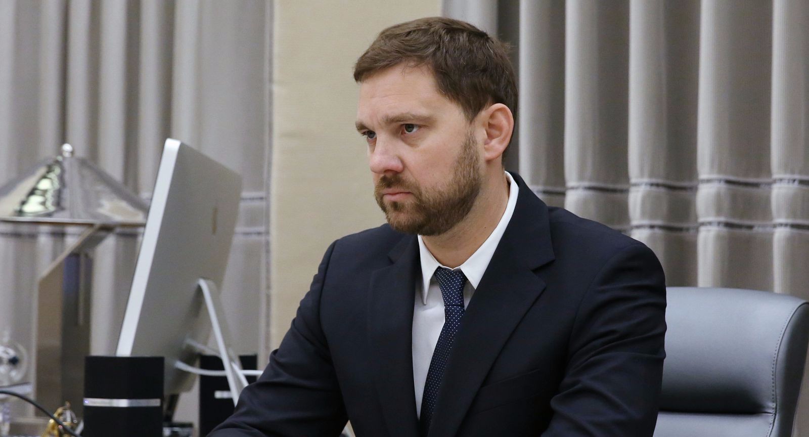 Глава ФАДН предложил вести уроки в начальной школе на двух языках – русском и национальном