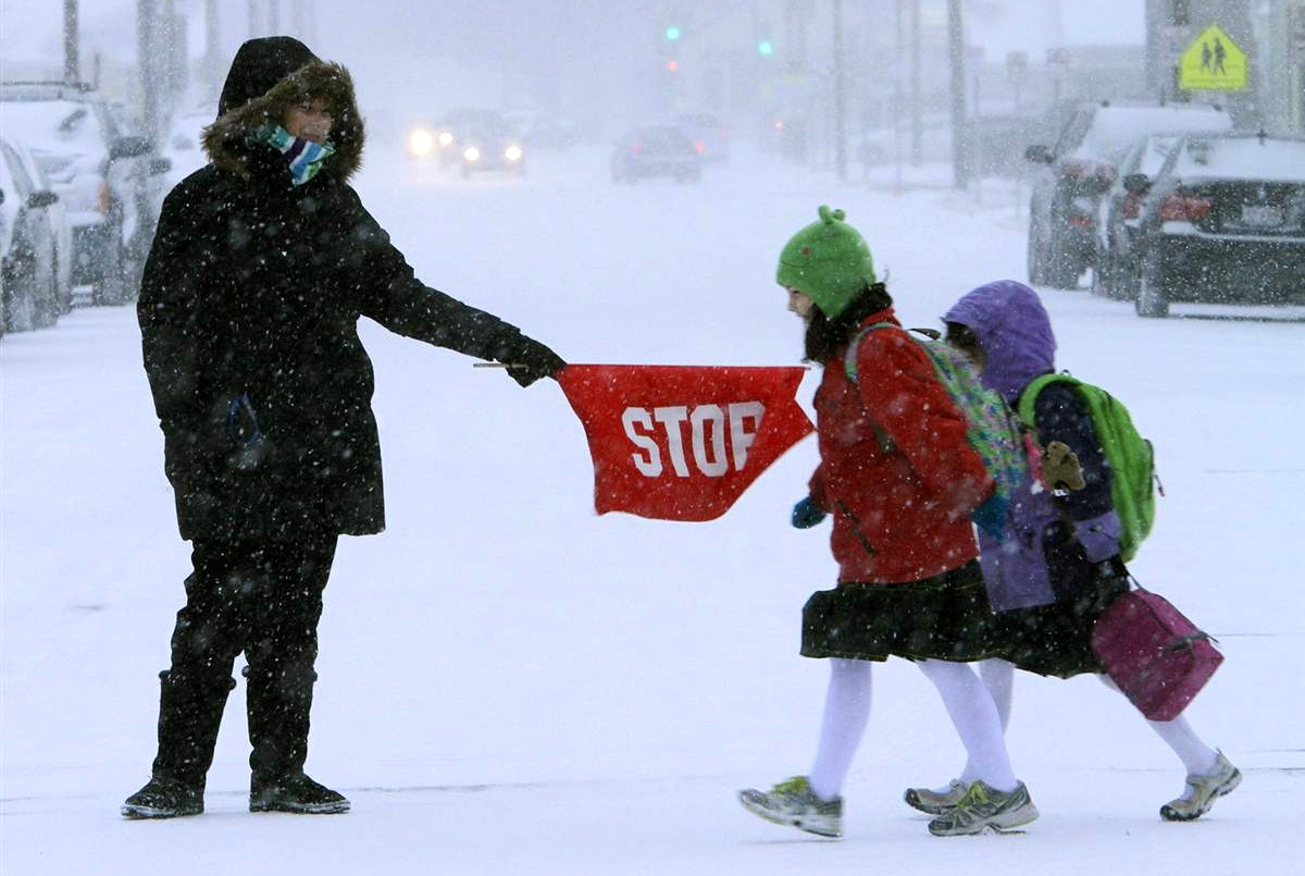 Иностранцы пришли в ужас от видео с якутскими школьниками, идущими в метель