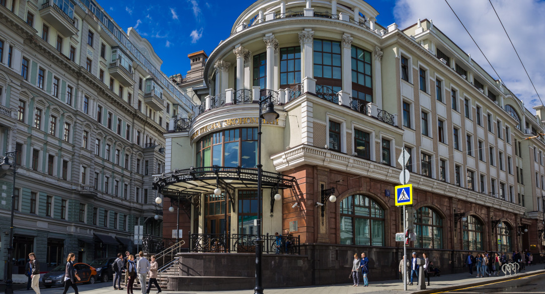 Владимир Путин: ВШЭ зарекомендовала себя как центр прогрессивных и новаторских подходов в науке