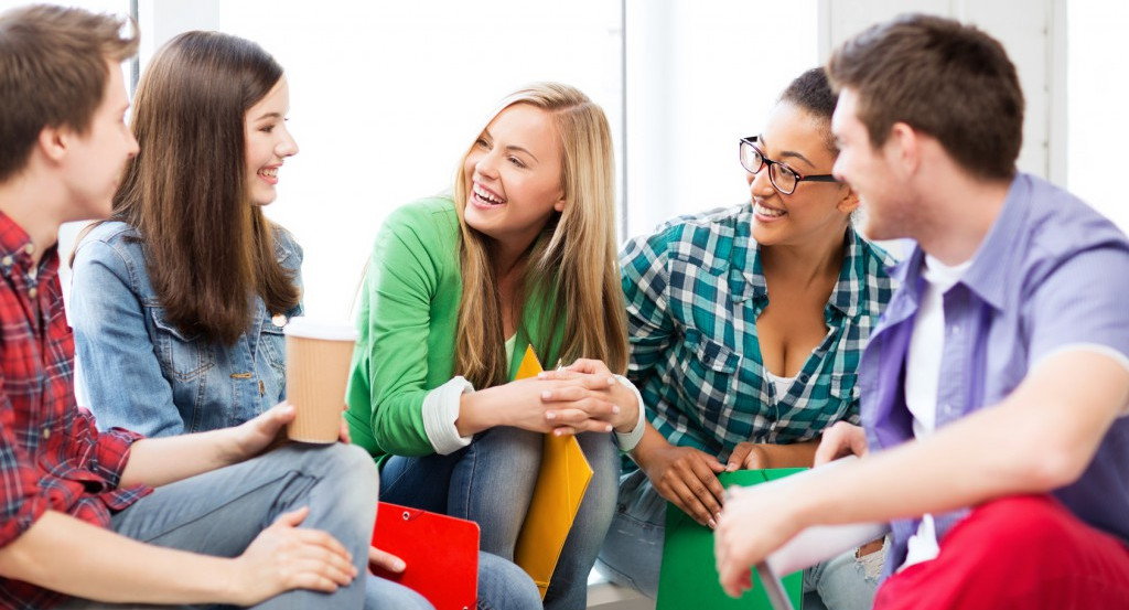 В школах предлагают ввести уроки общения в реальной жизни и в интернете