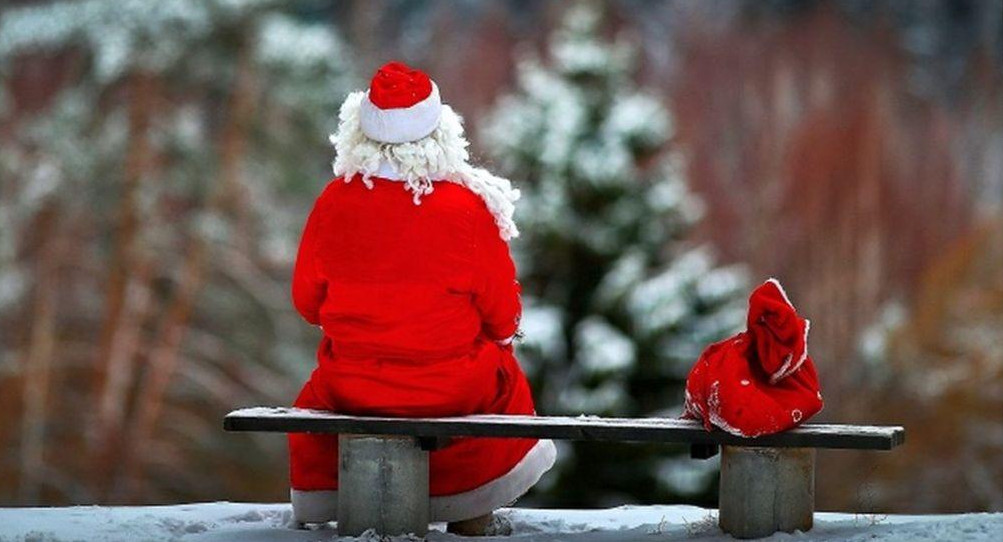 В Новосибирске запретили приглашать в детсады Дедов Морозов