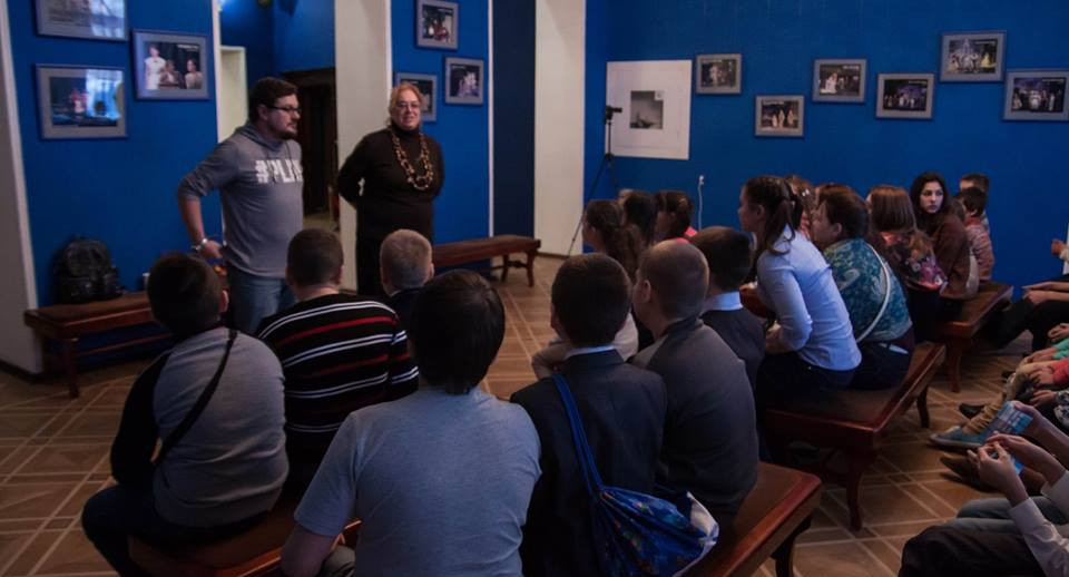 Безоценочное обсуждение спектакля