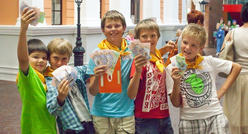 В Москве организуют бесплатные курсы банковского дела и налоговой системы для школьников