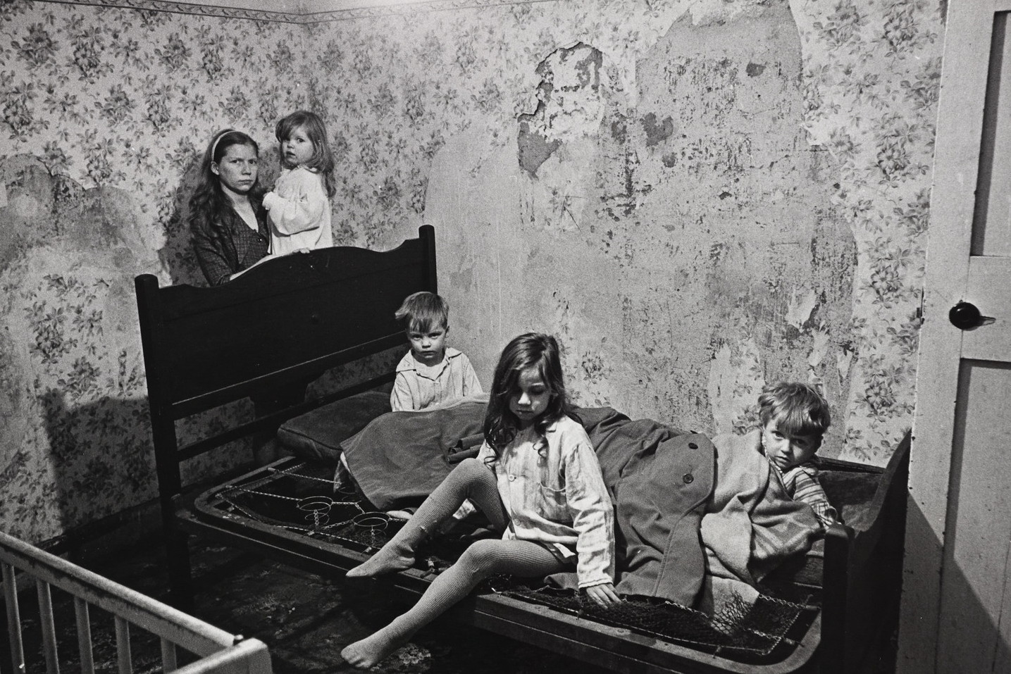 Бедность и образование: есть ли связь?