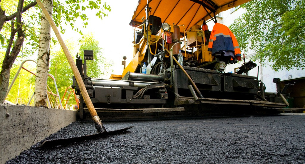 Преступление и наказание: бизнесменов, не плативших налоги, заставят строить дороги к школам