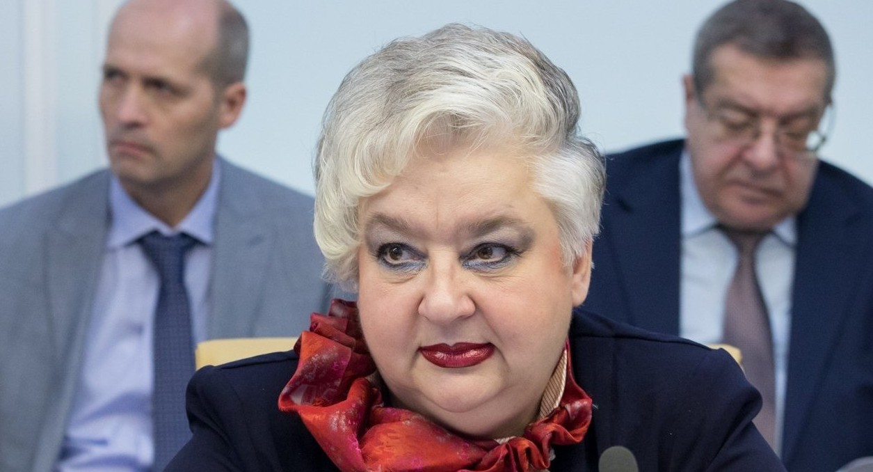 В Совете Федерации предложили учить студентов педвузов правильно одеваться