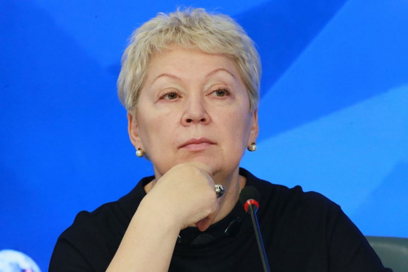 Ученикам младших классов лучше учиться пять дней, считает Васильева