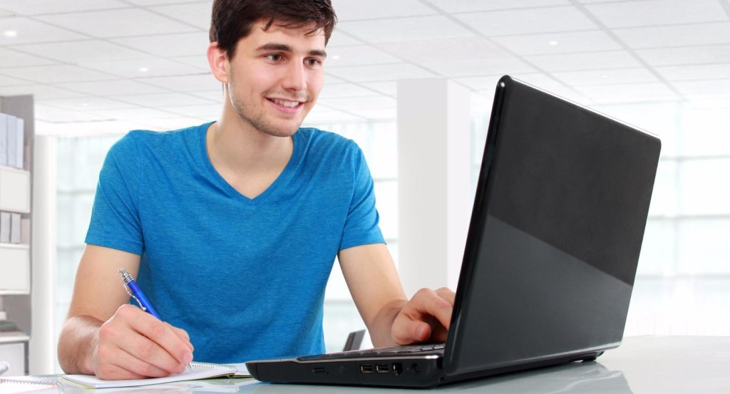 В Высшей школе экономики намерены отказаться от чтения лекций