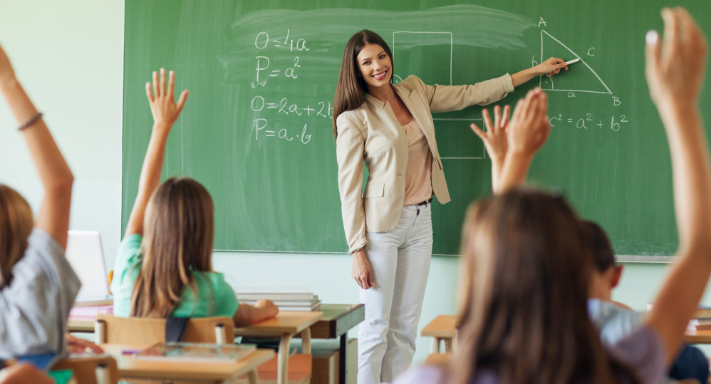 «Мы теряем интерес не к математике, физике, биологии, мы теряем в школе интерес к себе»