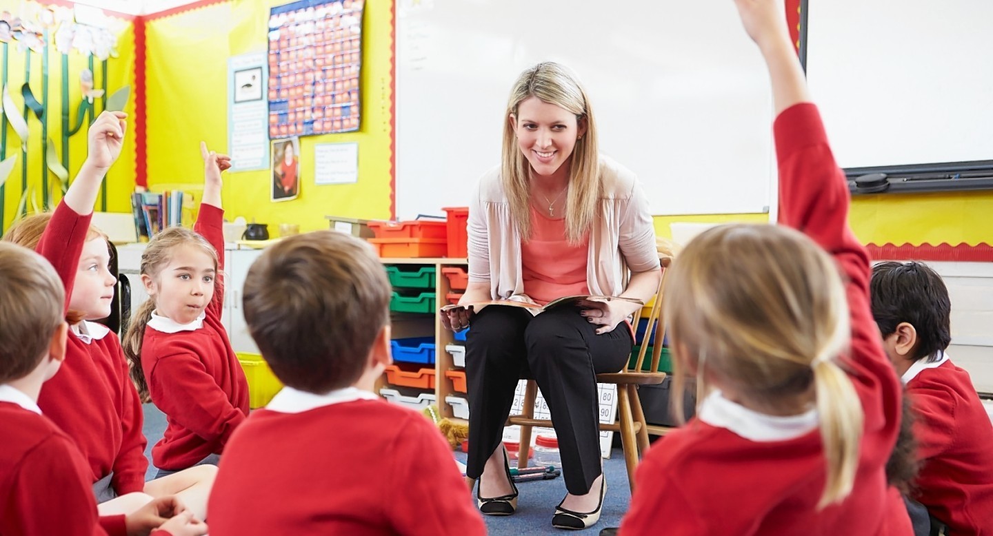 Почему с детьми в школе надо играть