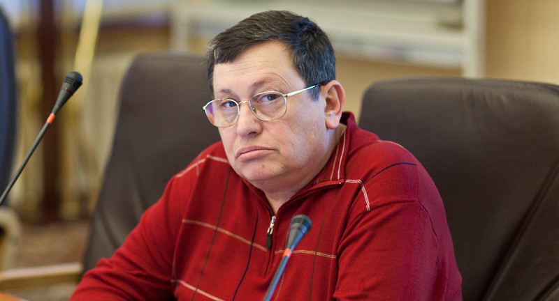  «50 лет назад само наличие диплома ставило учителя выше других»