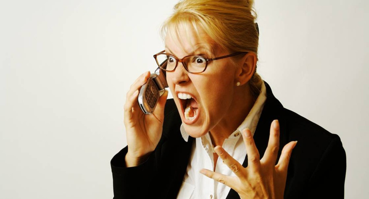 Матерившейся на уроке томской учительнице объявили выговор