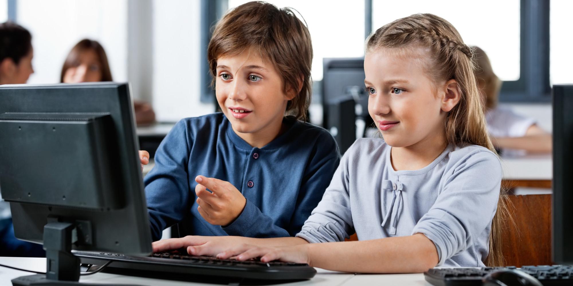 В Якутии до 2024 года создадут 247 центров цифрового и гуманитарного развития школьников