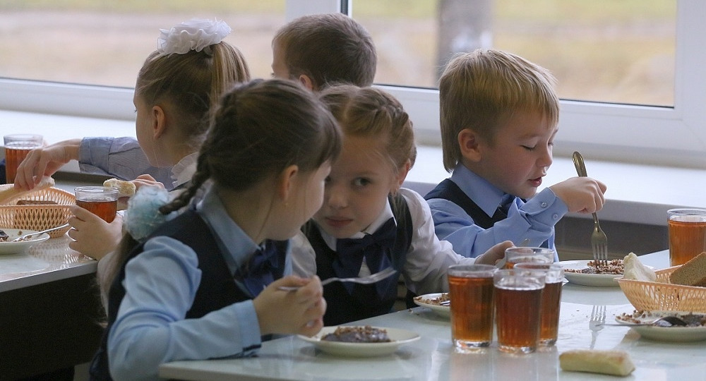 Директора «Общепит плюс» и повара школьной столовой на Вологодчине будут судить по делу об отравлении 46 детей