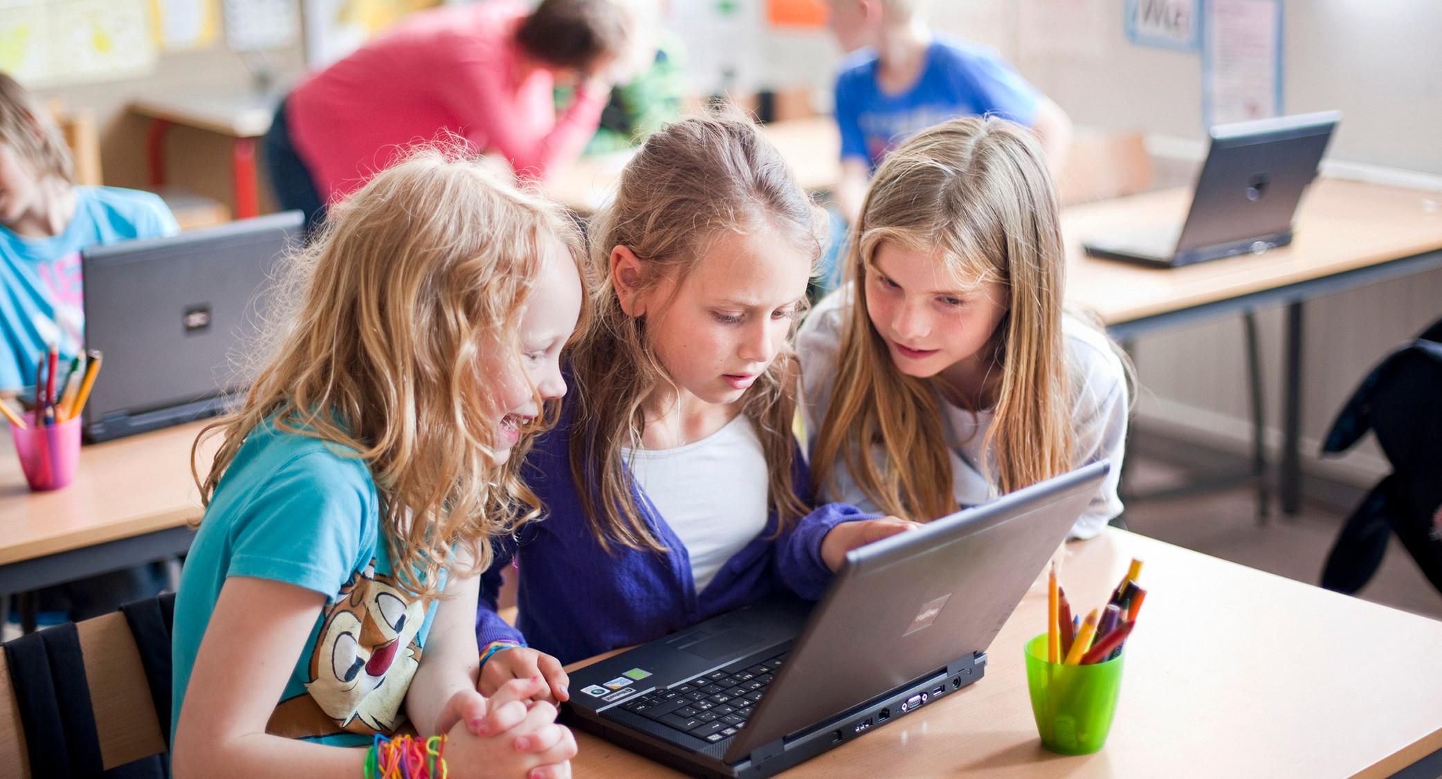 РПЦ: Компьютеризация школ – это программа отупения