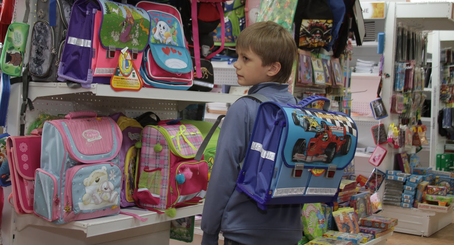 Вологодским сиротам и приемным детям определили пособие для подготовки к школе