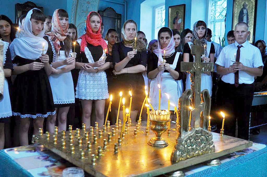 ​В Ростовской области выпускников отвели в церковь перед сдачей ЕГЭ