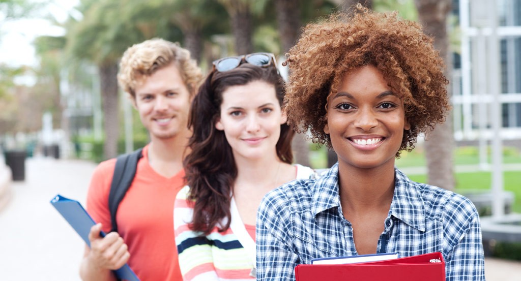 Валентина Матвиенко поручила подготовить проект о праве иностранных студентов на подработку в России