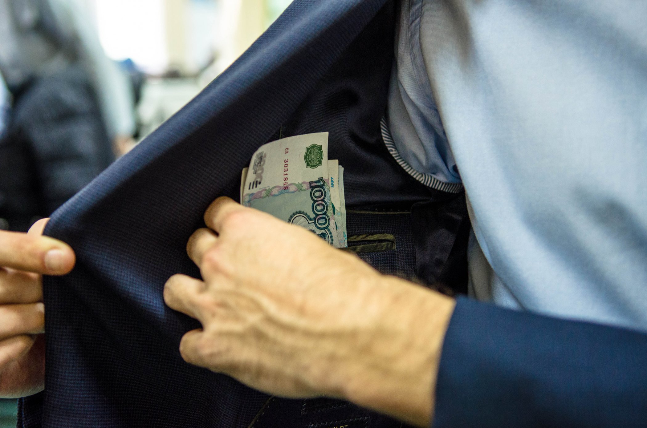 В Уфе преподаватель школы МВД пытался за взятку устроить абитуриентку в вуз