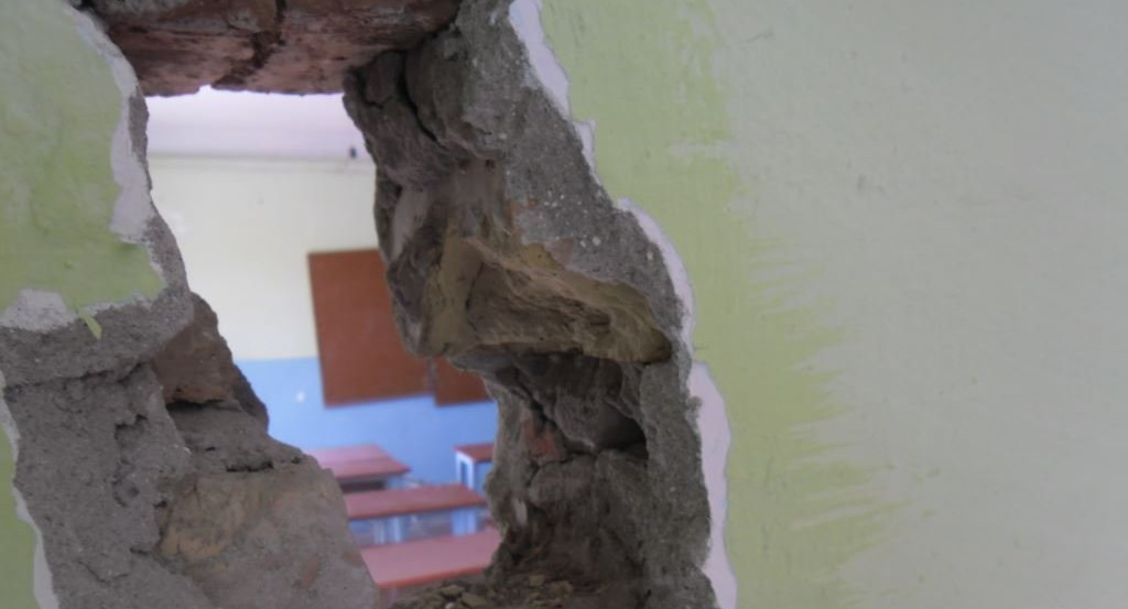 В Башкирии детей 6 лет обучали в аварийной школе