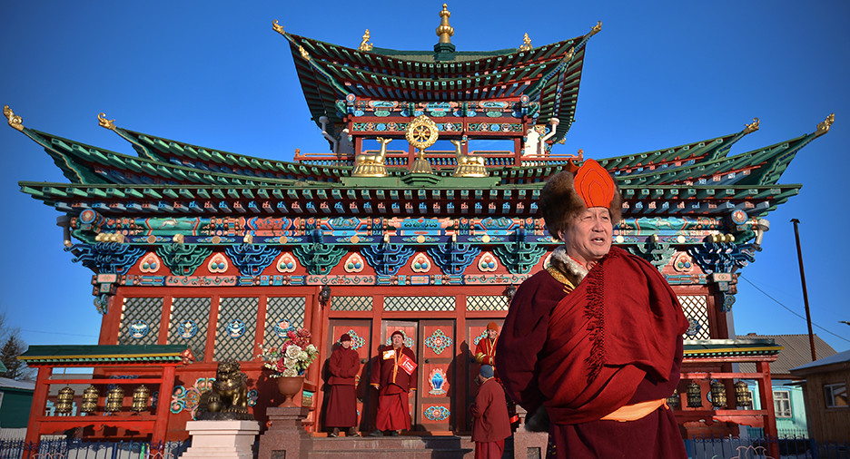 Митрополит Улан-Удэнский и Бурятский Савватий обеспокоен тем, что родителям навязывают изучение светской этики в школах