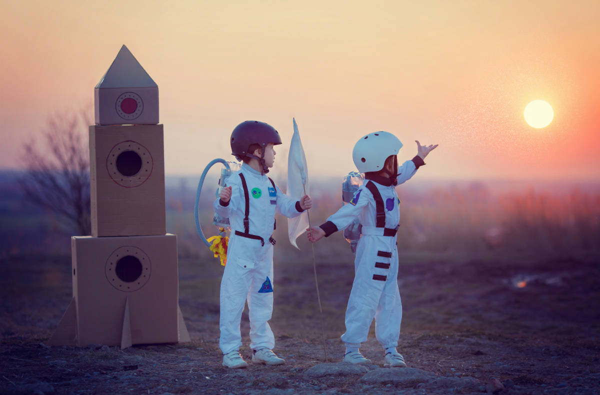 Учителя, актеры, космонавты: сколько россиян стали теми, кем мечтали в детстве