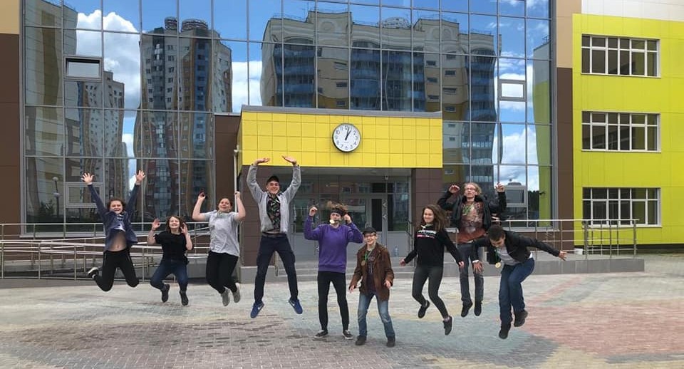 Поздравляем томскую школу «Эврика-развитие» с переездом в новый дом