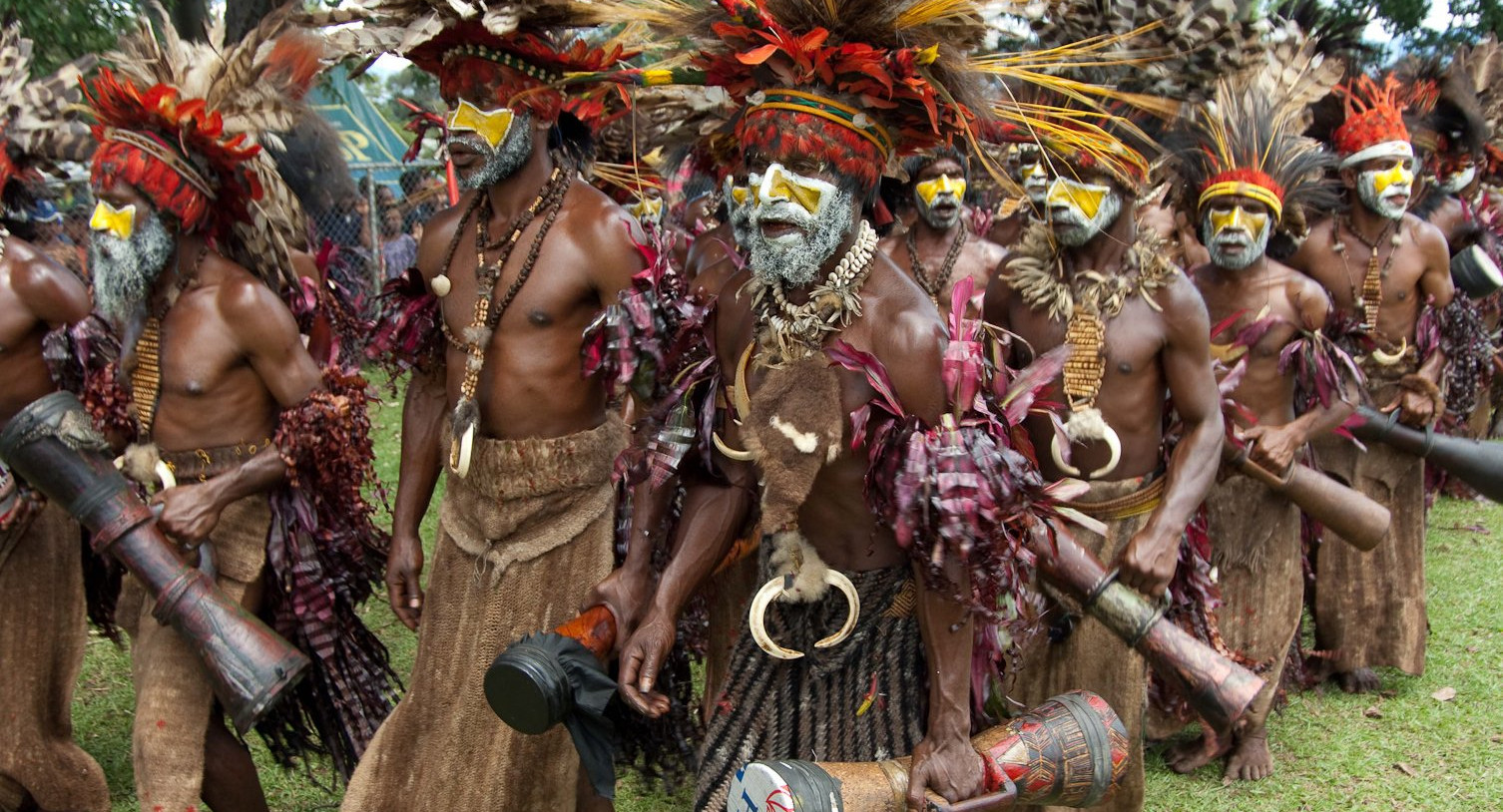 Россия потратит 8,5 млн рублей на обучение папуасов русскому языку