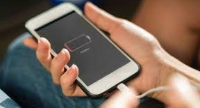 В Роскачестве назвали способы избежать взрыва смартфона