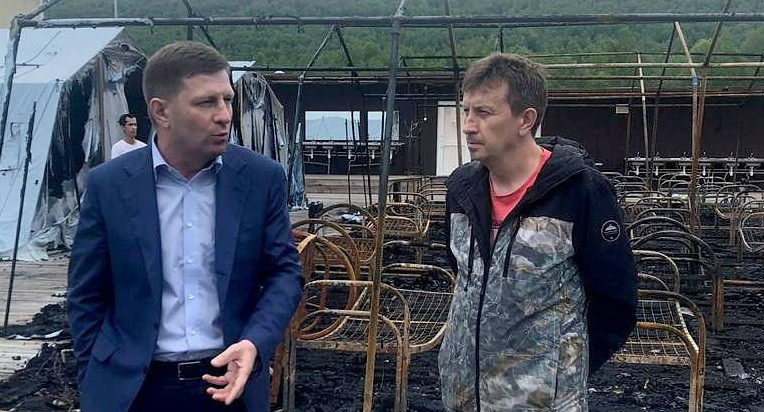 Начальник сгоревшего лагеря рассказал о советах властей по покупке палаток