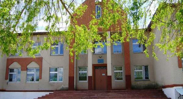 Белгородская прокуратура уволила директора школы без образования