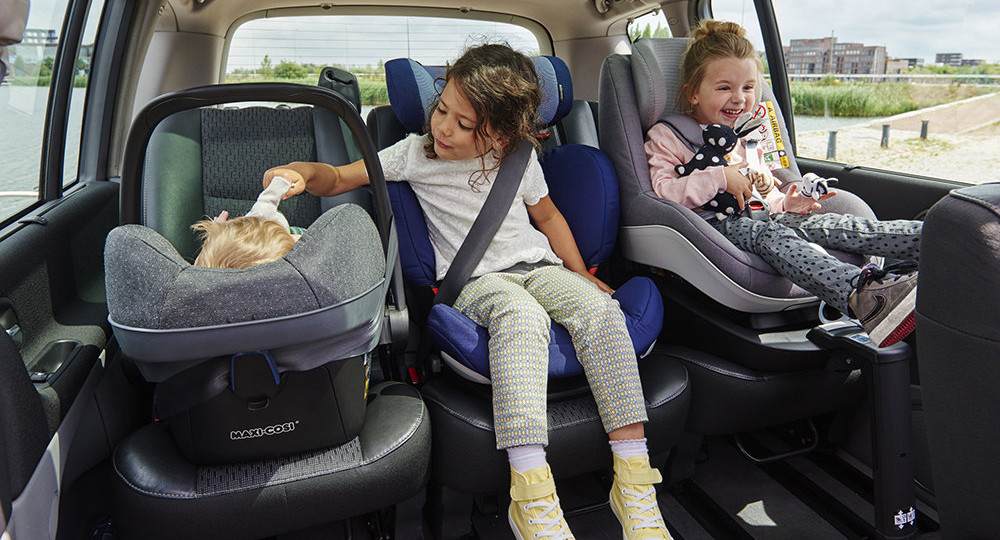 В Госдуме предложили бесплатно раздавать детские автокресла