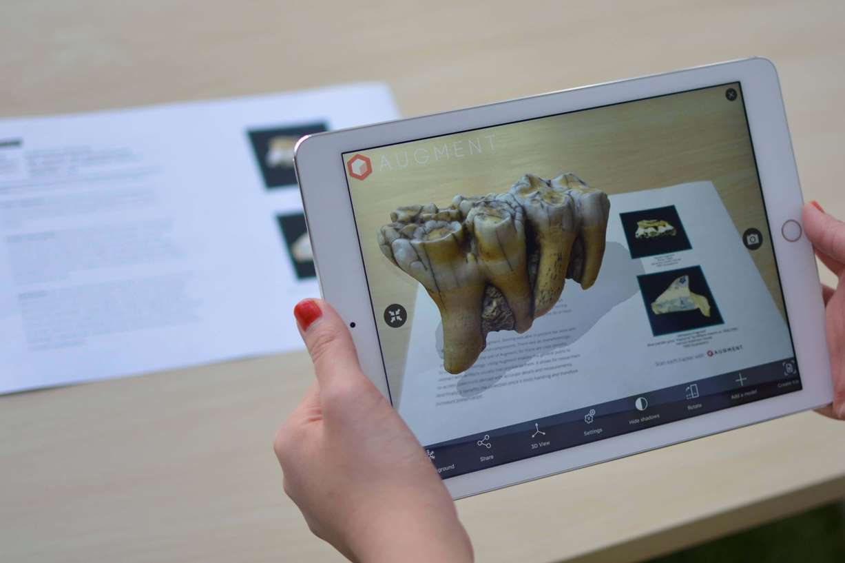 Минобразования Белоруссии тестирует учебник с элементами дополненной реальности