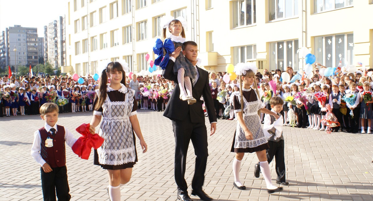 В этом году в первый класс придут 114,2 тысячи первоклассников, а общий контингент – от дошкольников до выпускников – будет составлять 1,5 миллиона человек