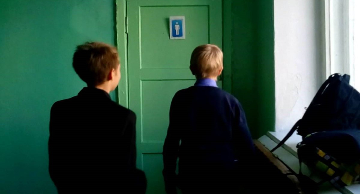 Директор школы №1799: Инициатор запрета выпуcкать детей в туалет во время урока уволена