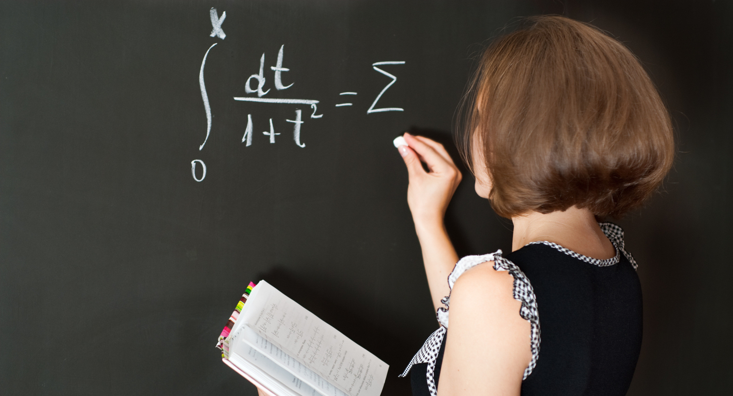 Большинство учителей считают, что образовательные программы нужно улучшить