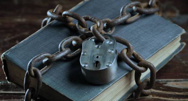 В Госдуме предложили запретить иностранные учебники по истории и обществознанию