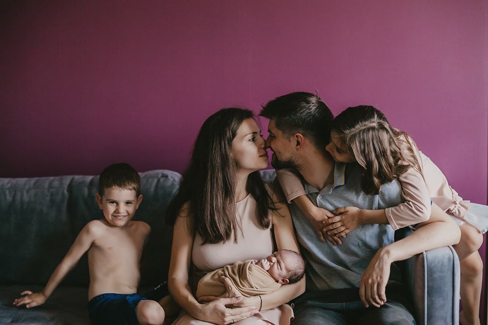 ​«Делаю это не для себя, а для них». Как отцы обманывают сами себя