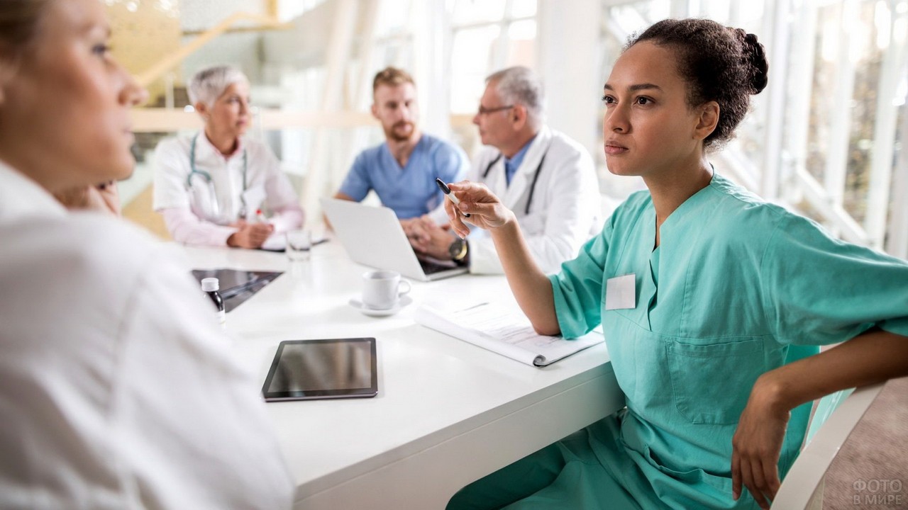 Леонид Рошаль поставил школьной медицине сегодня «троечку с минусом»