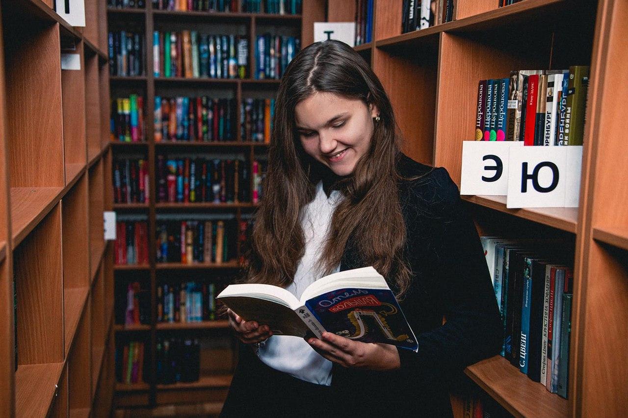 Московская школа № 444 станет первой, где состоится шоу книжных стендапов «Кот Бродского»