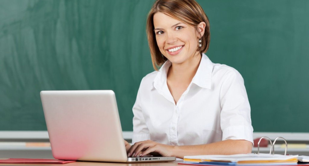 Комитет Госдумы рекомендует доработать проект о разгрузке учителей от излишней отчетности