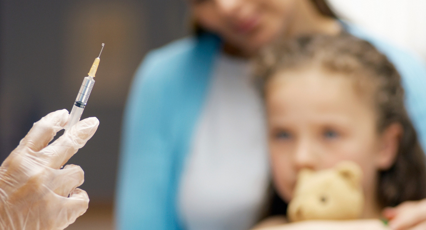 Заболевших коклюшем в России за год стало больше на 40%