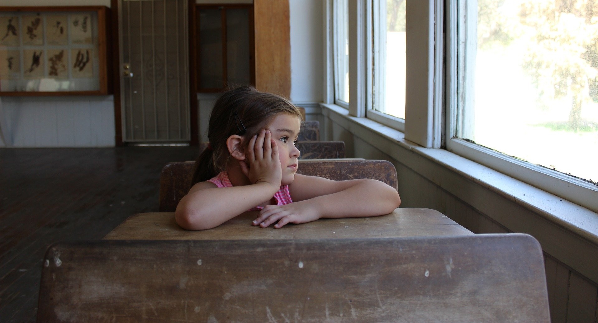 Анатолий Шперх: Ученикам разрешается посещать занятия, при этом вся ответственность за последствия возлагается на родителей