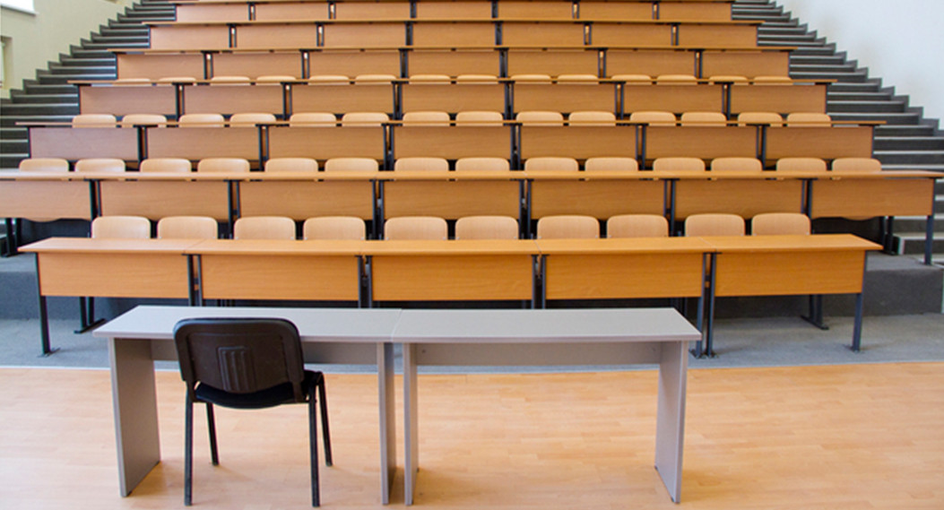 Российские вузы могут перенести сроки сессии из-за коронавируса