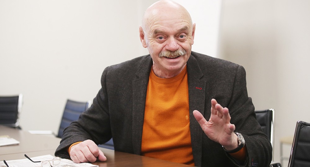 Ефим Рачевский обратился к родителям и ученикам