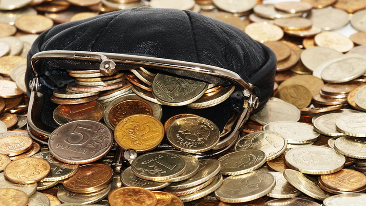 Базовые оклады введут для врачей, учителей и других бюджетников