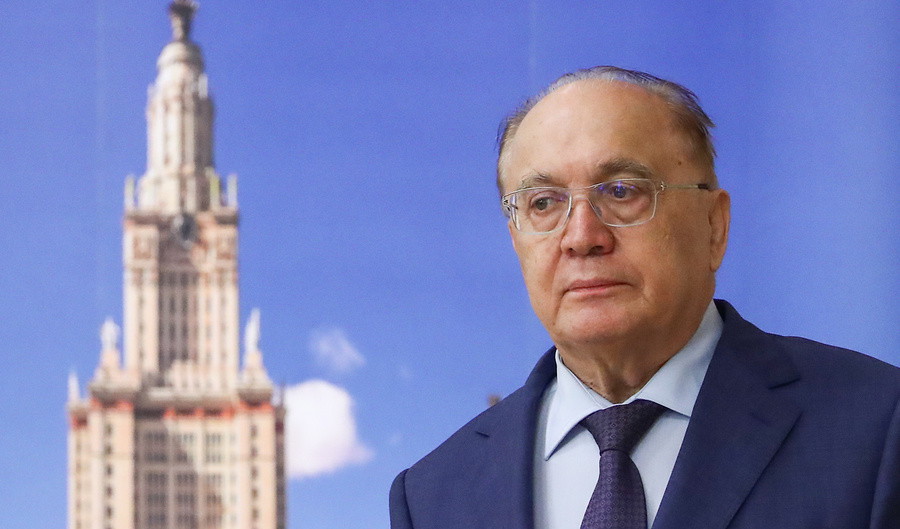 МГУ может провести вступительные экзамены в онлайн-режиме