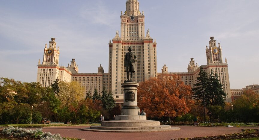 МГУ признан лучшим из российских вузов по версии рейтинга RUR