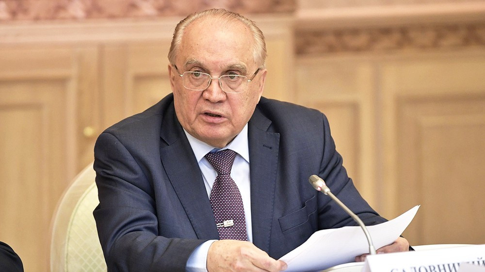 Ректор МГУ считает, что знания школьников можно оценивать по двум ЕГЭ